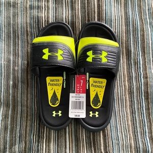 Under Armour Size 7 Brand new with tags